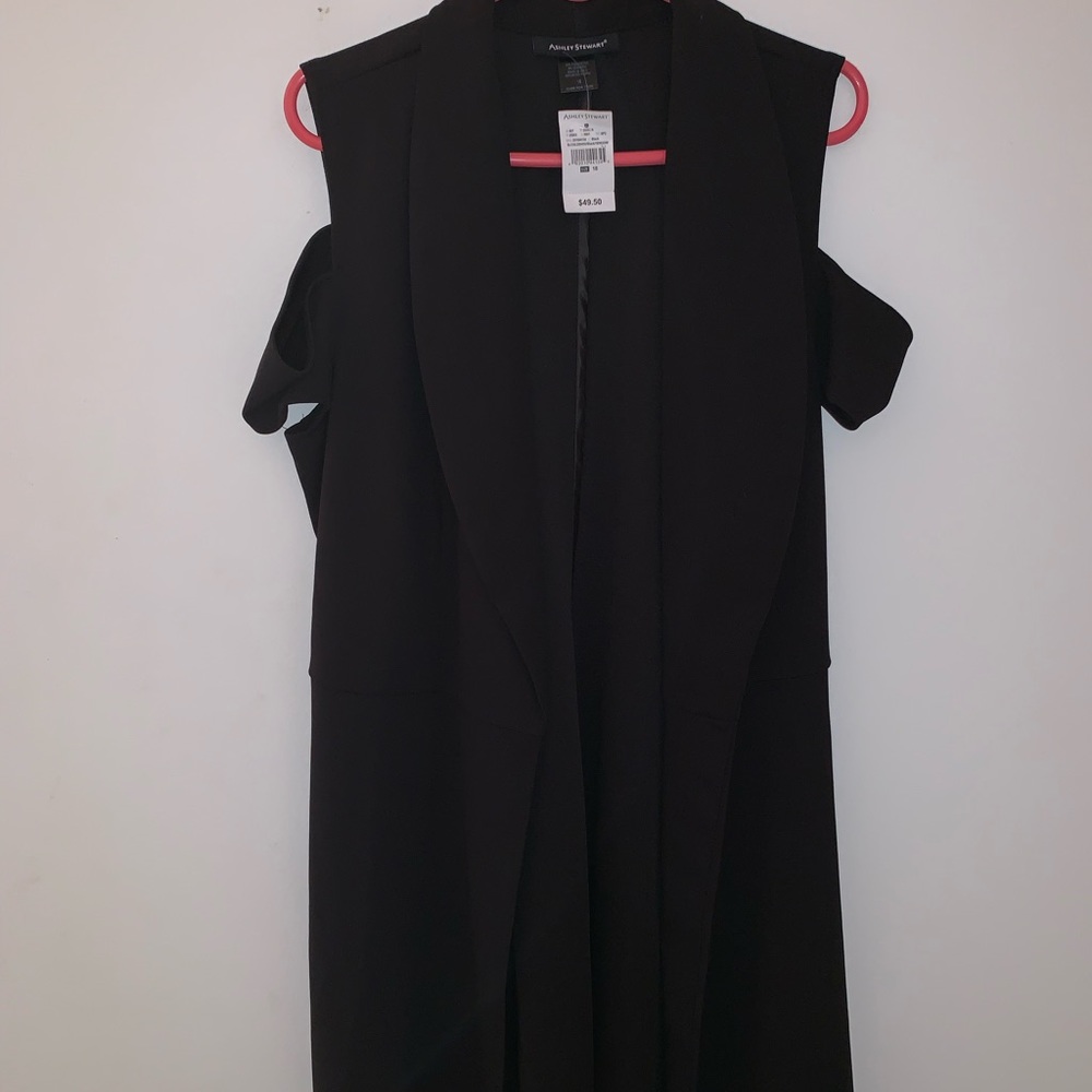 Ashley Stewart Cold Shoulder short sleeve - Picture 2 of 3